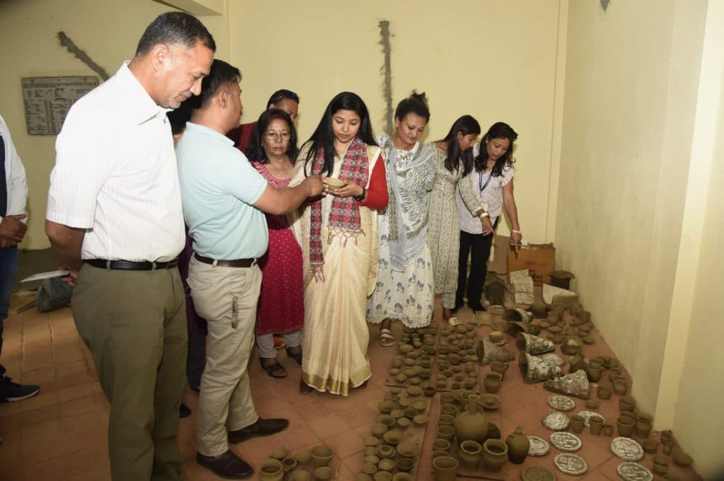 Enterprises related to clay art can be developed in Handigaon — Deputy Chief Dangol
