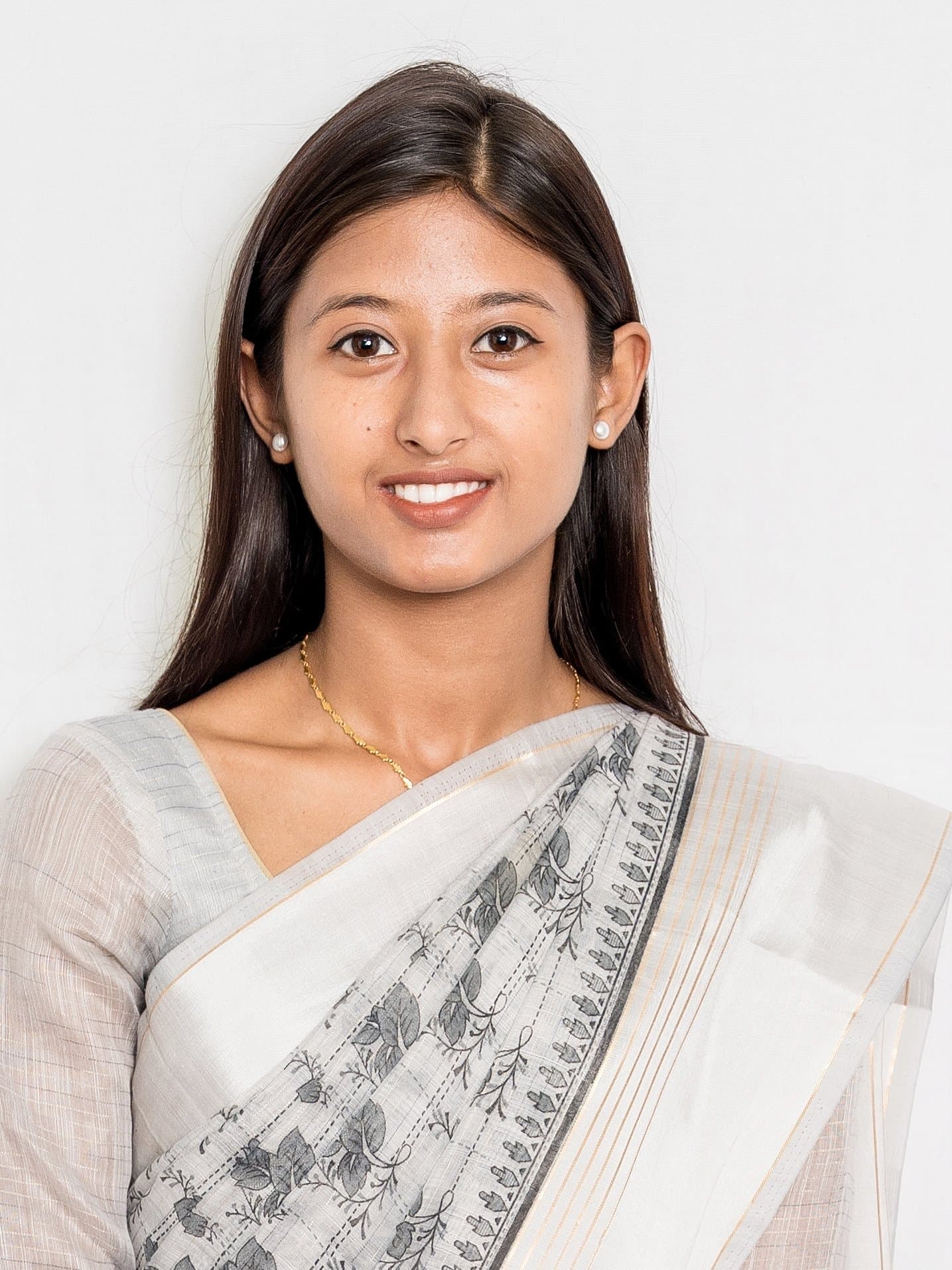 Aarti Sunar